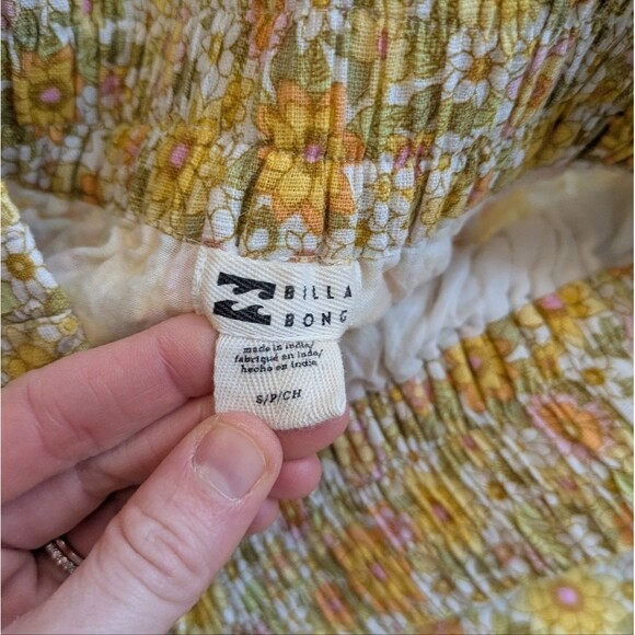 Billabong Love To Lounge Elastic Waist Shorts Yellow Floral Print Size S Small - Picture 5 of 8